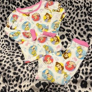 🆑FINAL PRICE‼️ 3T Disney princess pajamas
